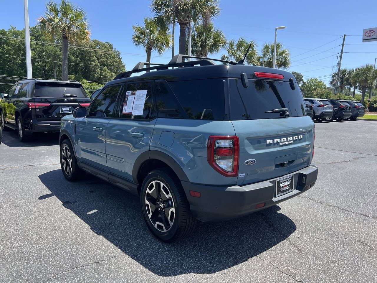 2022 Ford Bronco Sport Outer Banks photo 3