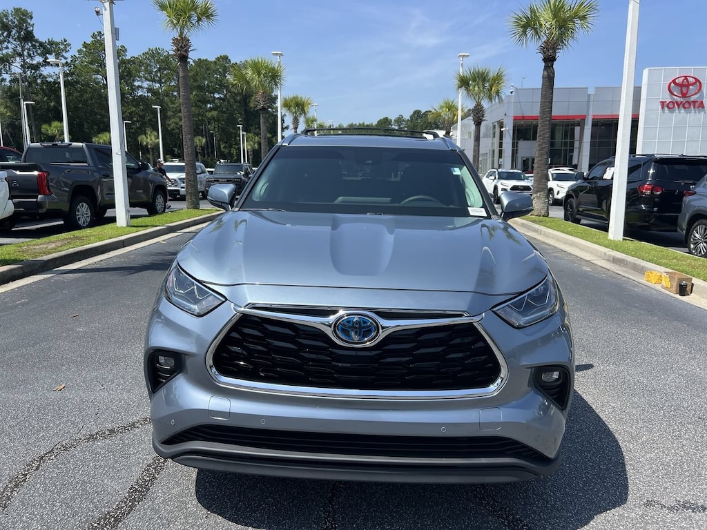 Used 2023 Toyota Highlander Hybrid Limited SUV