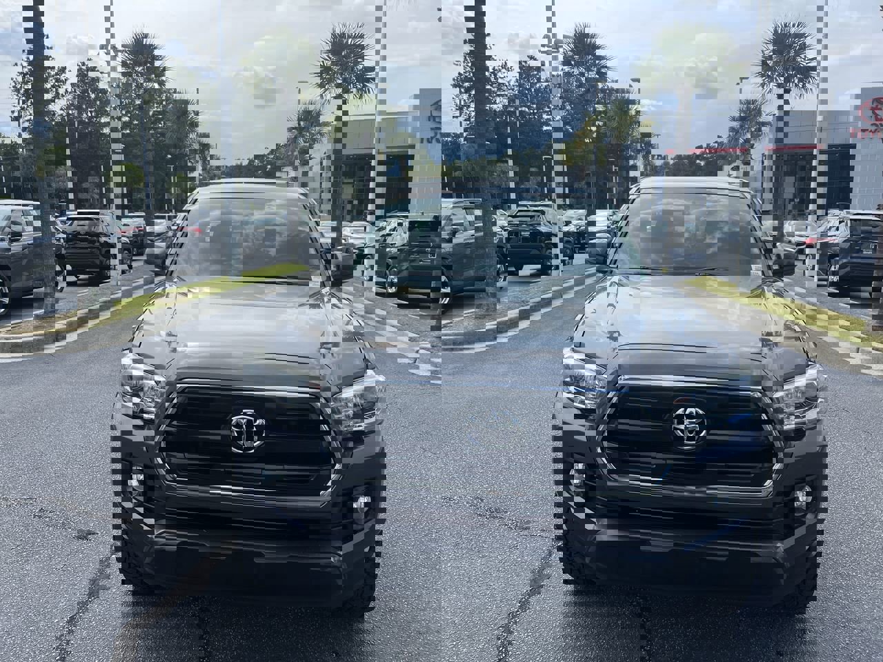 2017 Toyota Tacoma SR5 Sport TRD Pro photo 2