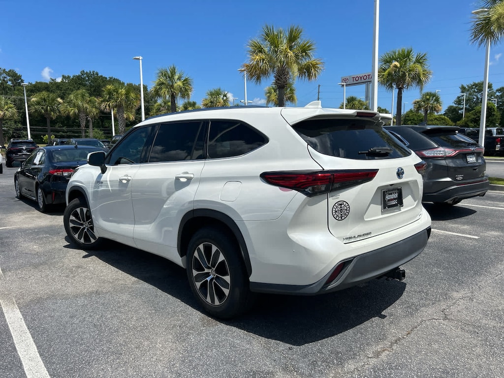 Certified 2020 Toyota Highlander Hybrid XLE SUV