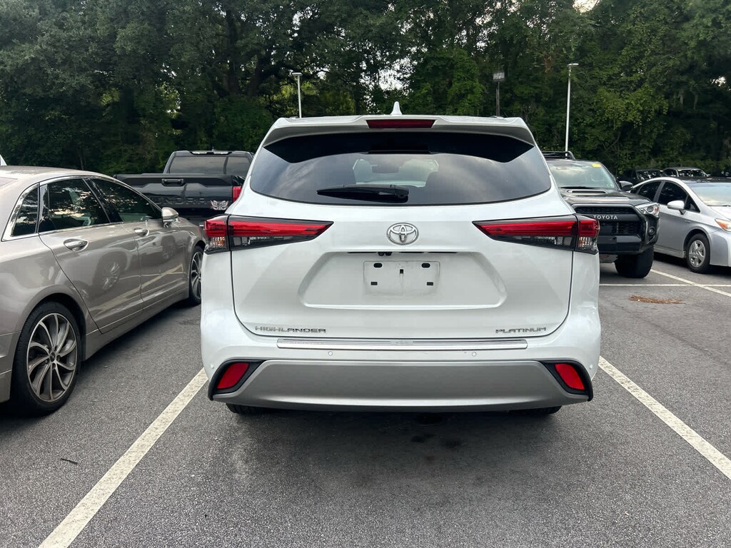 Used 2023 Toyota Highlander Platinum SUV