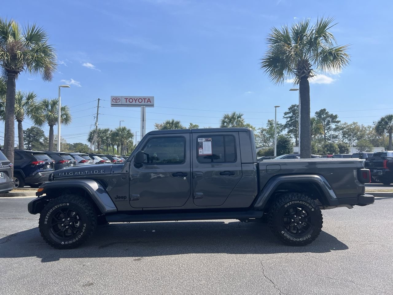 2025 Jeep Gladiator High Tide photo 5
