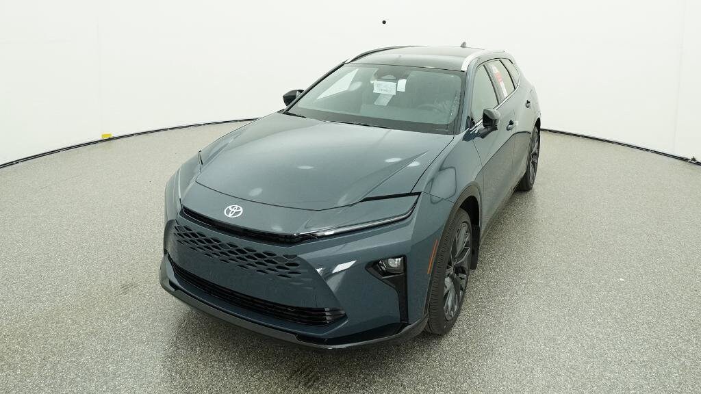 2025 Toyota Crown Signia Limited