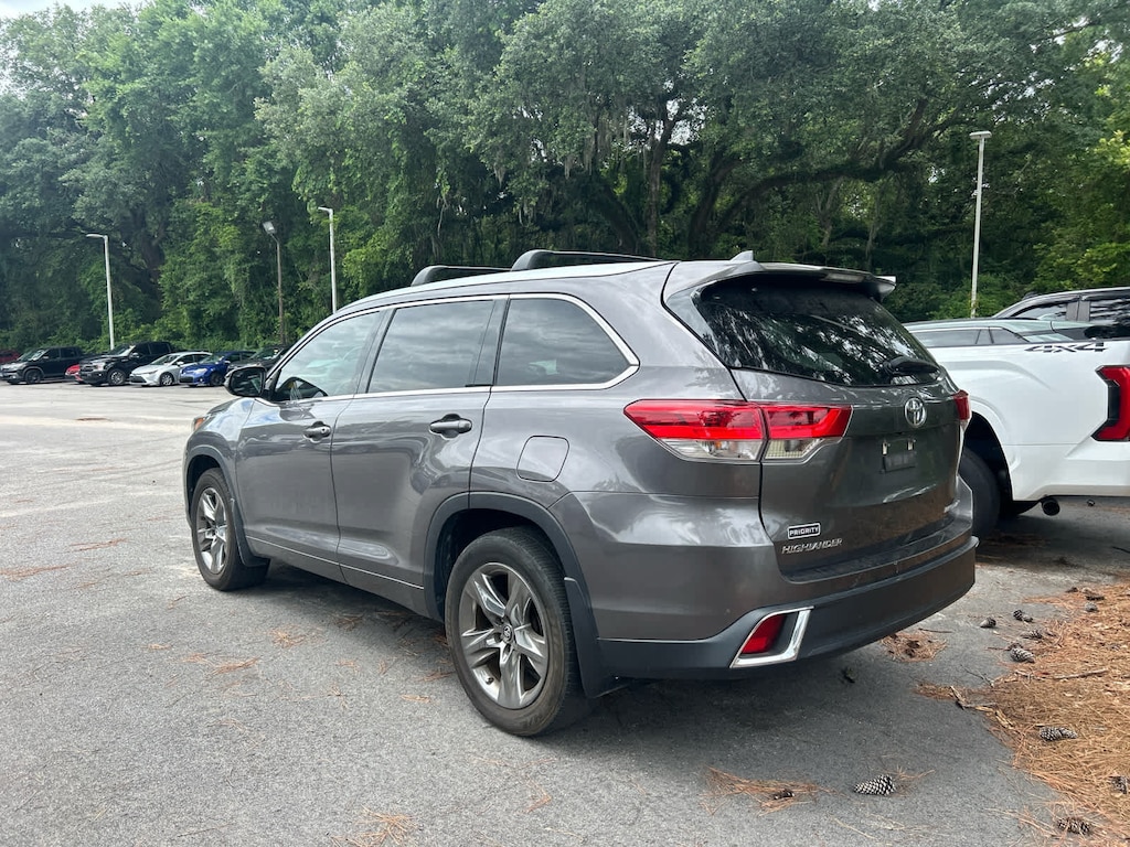 Used 2017 Toyota Highlander Limited Platinum SUV