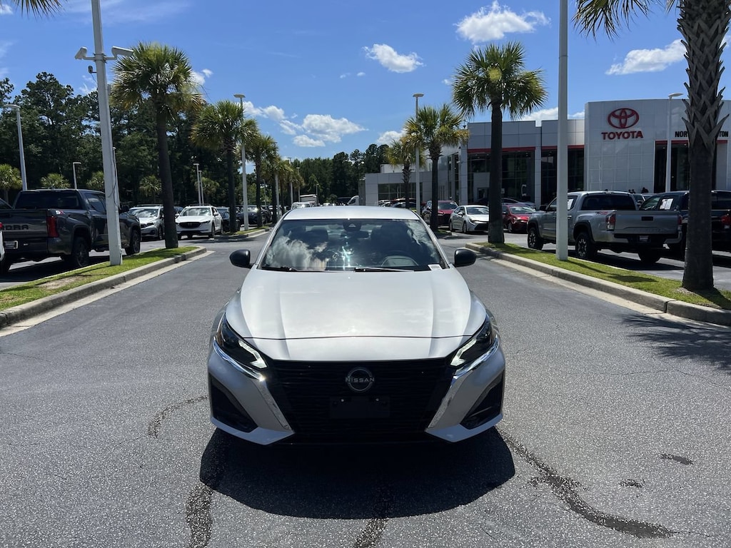 Used 2024 Nissan Altima 2.5 SV Sedan