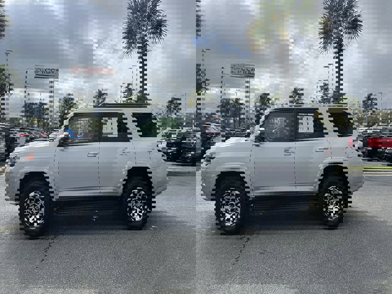 2024 Toyota 4Runner TRD Off Road photo 6