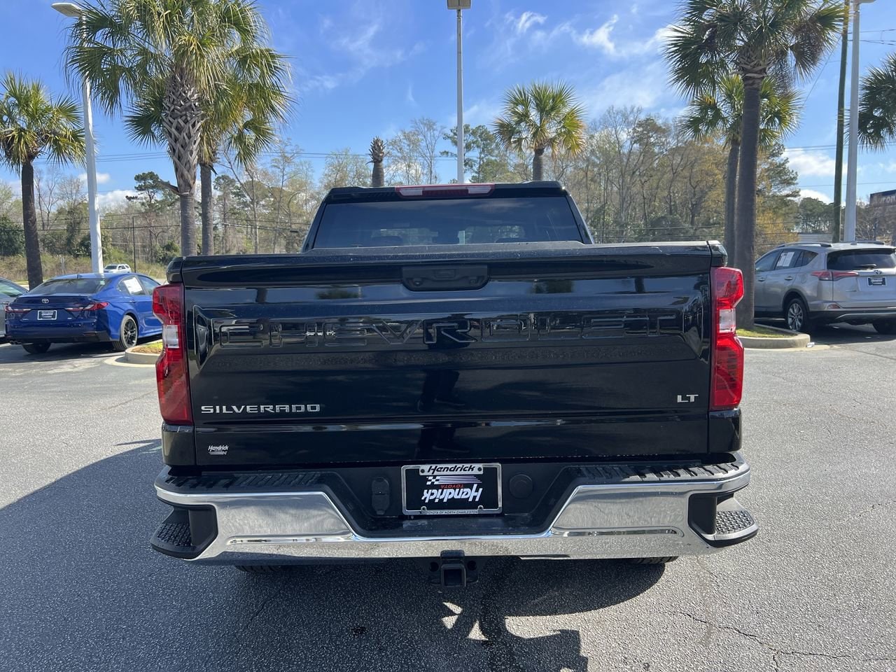 2025 Chevrolet Silverado 1500 LT photo 3