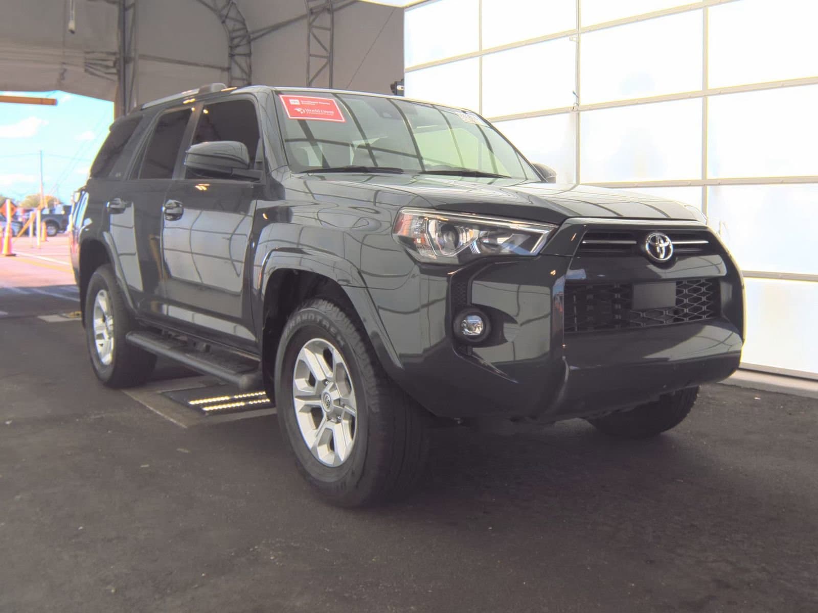 2024 Toyota 4Runner SR5 photo 4
