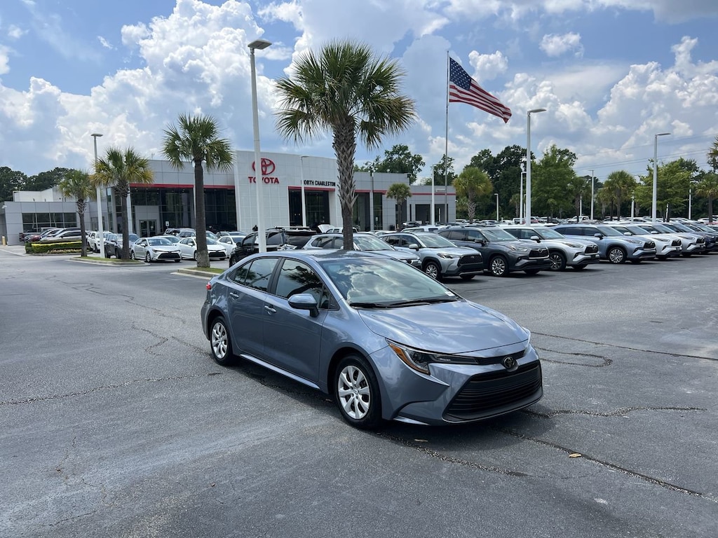 Certified 2025 Toyota Corolla LE Sedan