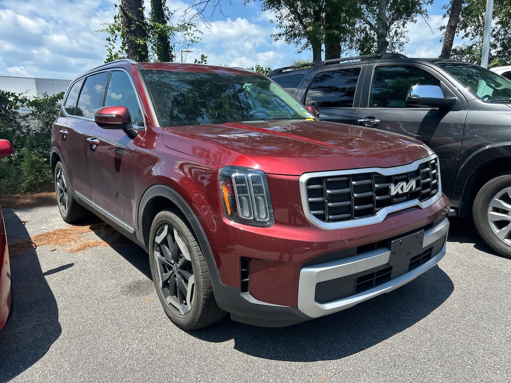 Used 2024 Kia Telluride S SUV