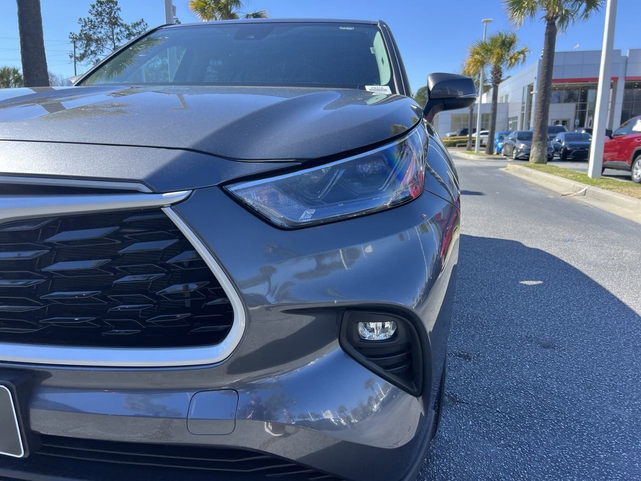 2024 Toyota Highlander LE photo 4