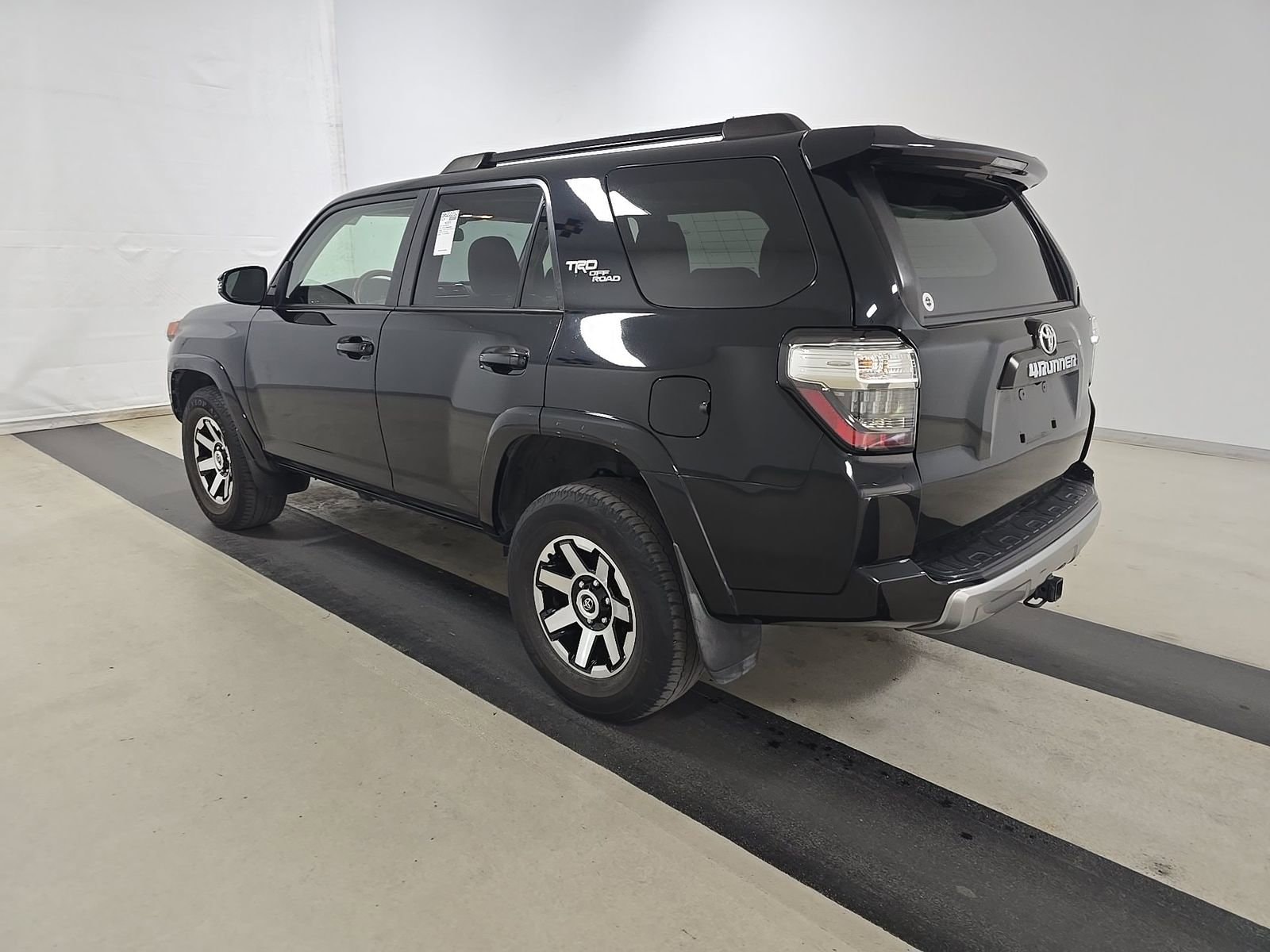 2022 Toyota 4Runner TRD Off Road Premium photo 6