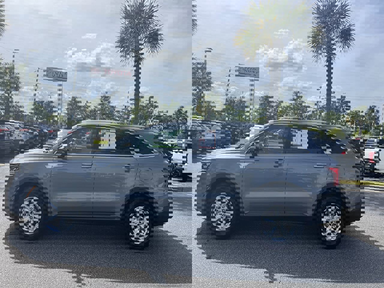 2022 Kia Sorento LX photo 6