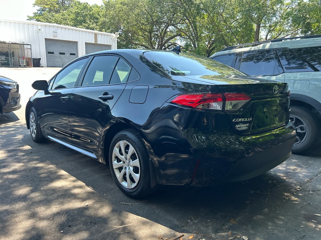 Certified 2025 Toyota Corolla LE Sedan