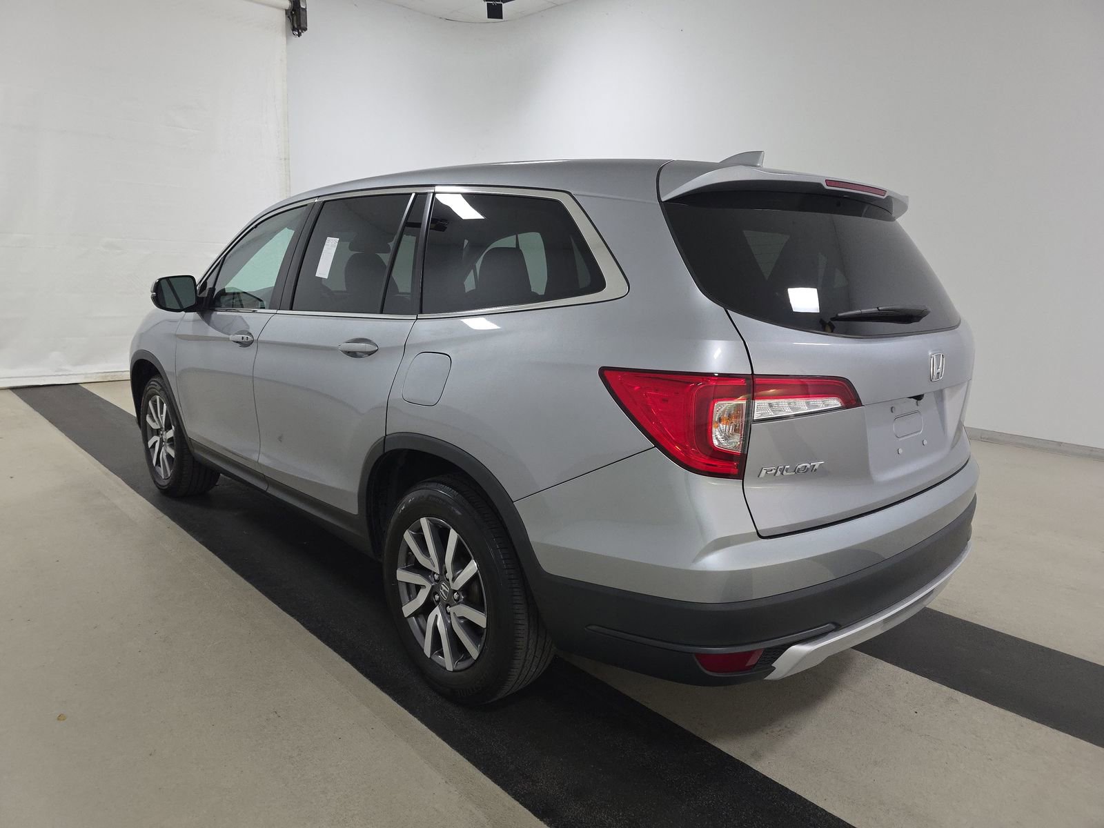 2021 Honda Pilot EX photo 6