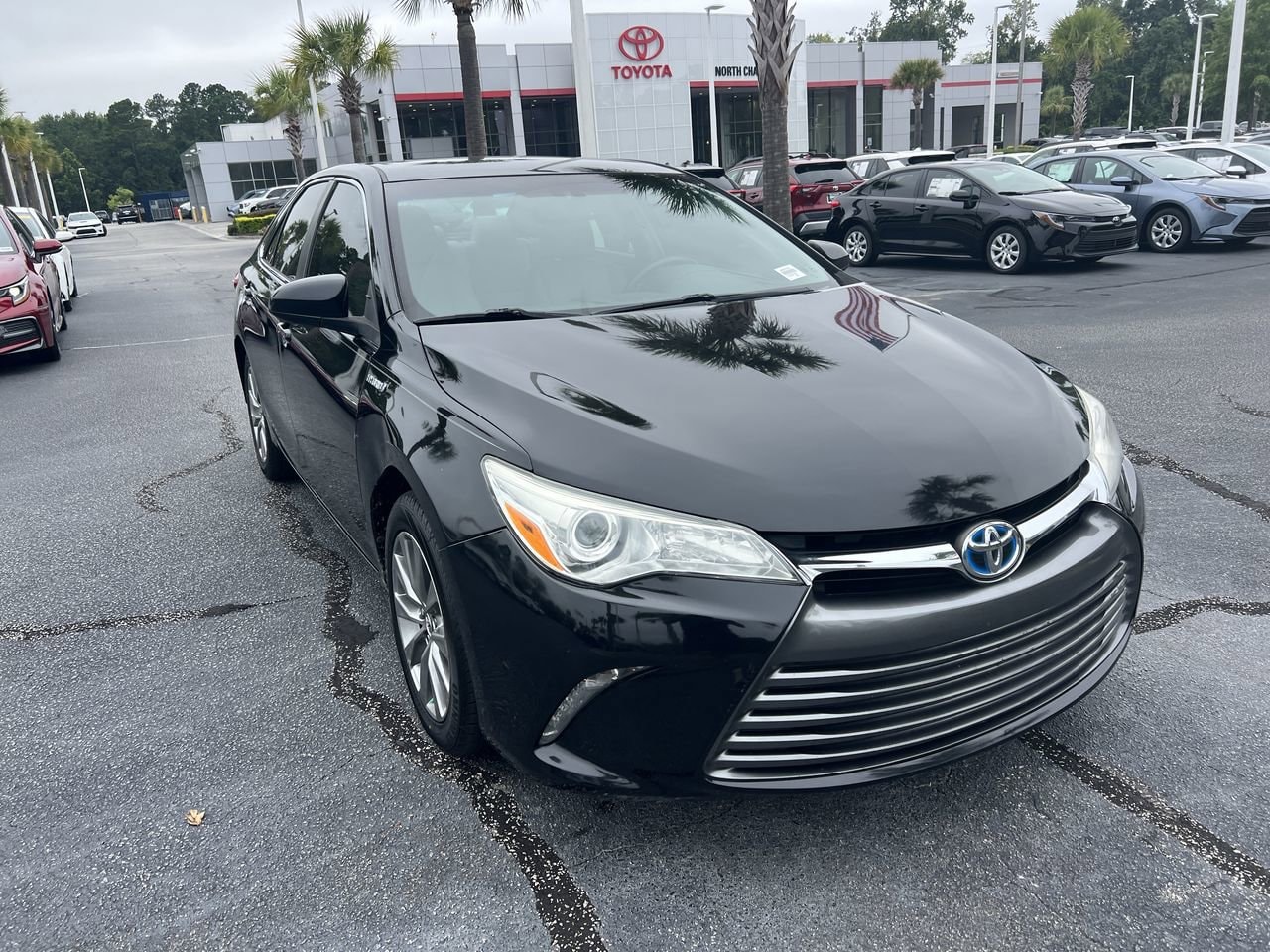 2016 Toyota Camry Hybrid XLE