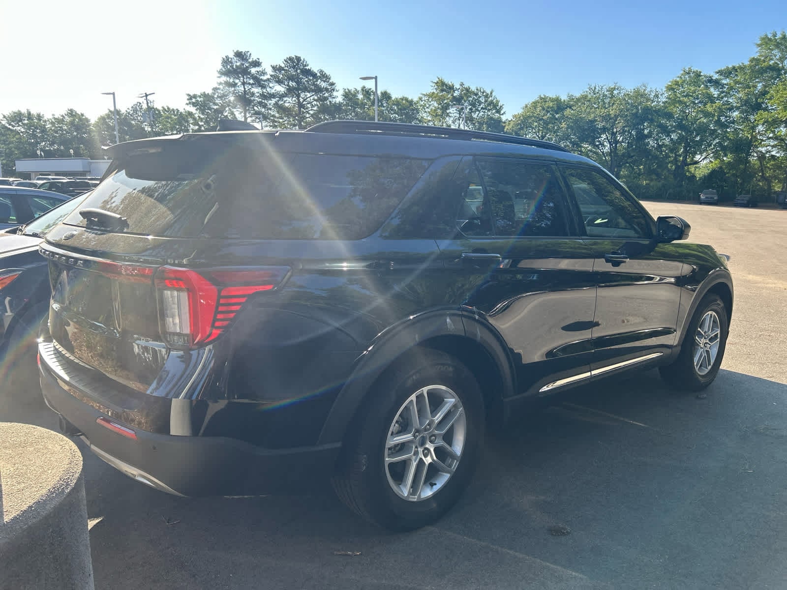 2025 Ford Explorer Active photo 4