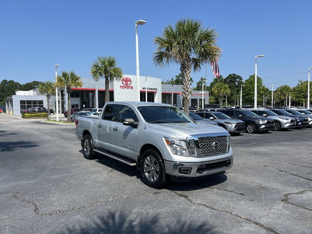 Used 2018 Nissan Titan SV Pickup
