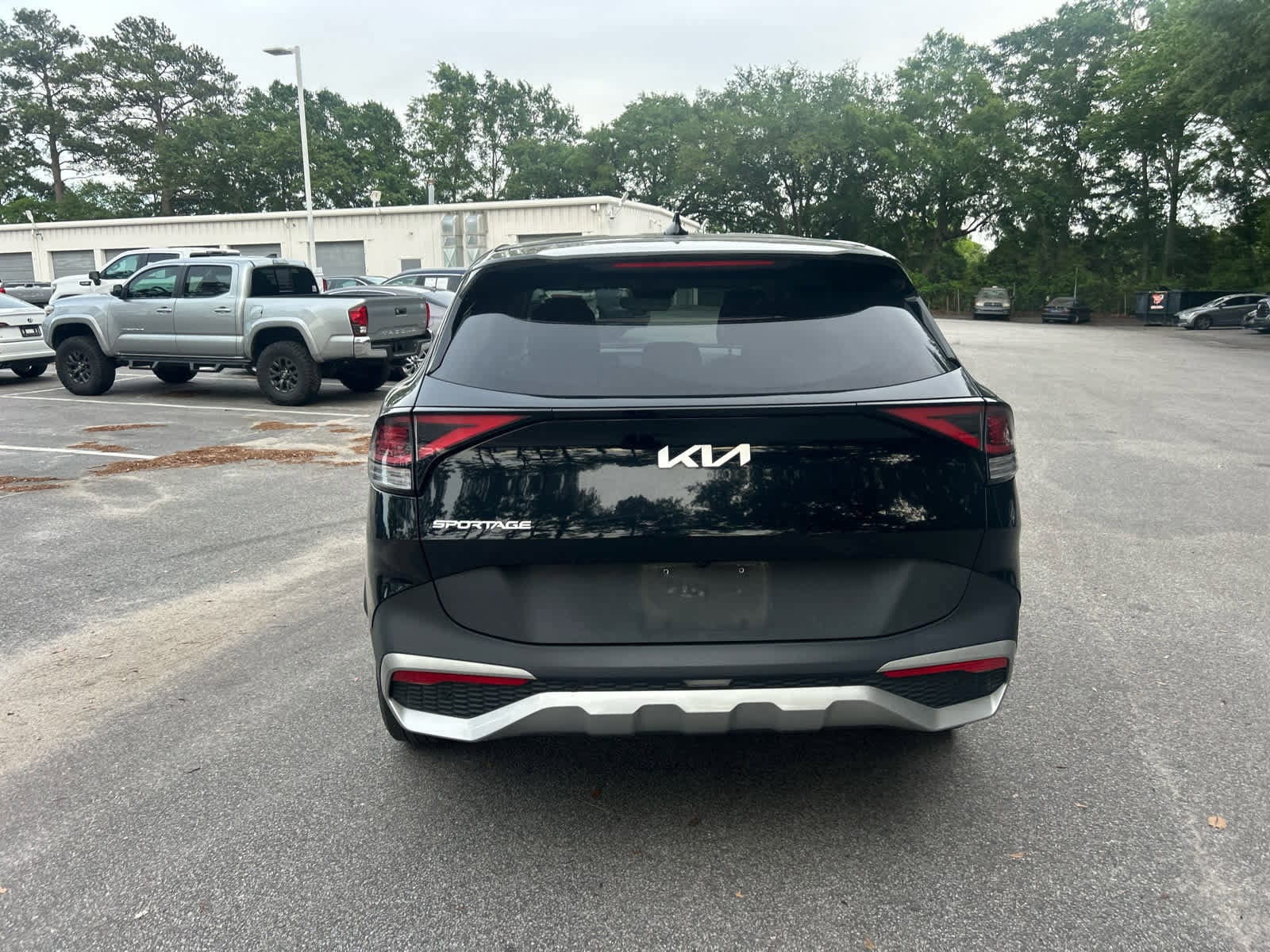 2023 Kia Sportage EX photo 3