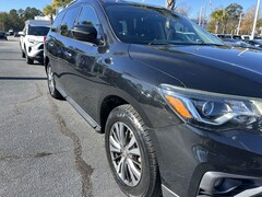 2020 Nissan Pathfinder SV SUV