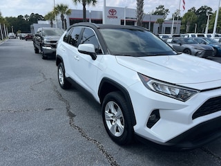 2020 Toyota RAV4 XLE SUV