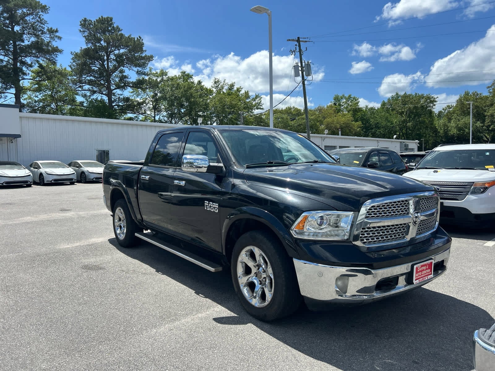 2017 Ram 1500 Laramie photo 5