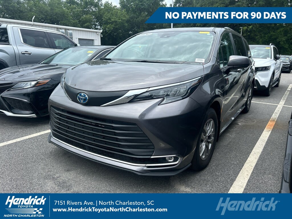 Certified 2024 Toyota Sienna XLE Minivan