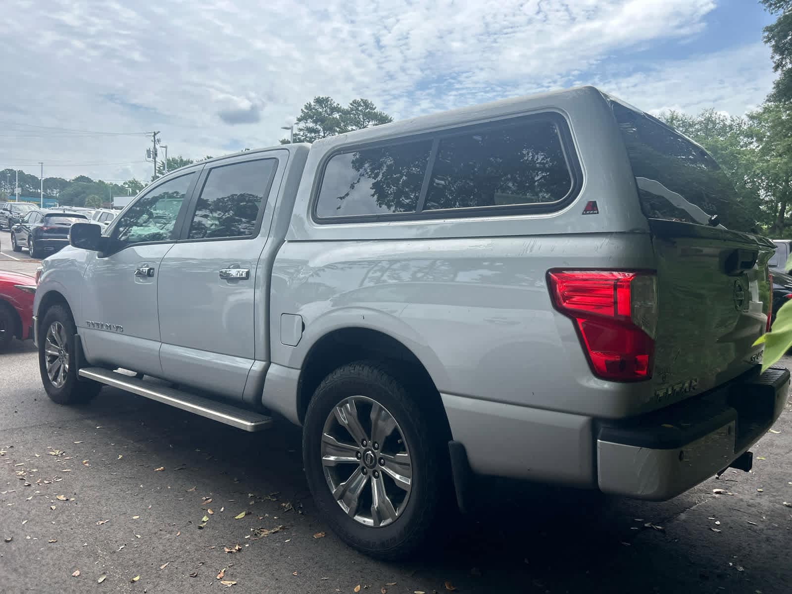 Nissan Titan SV