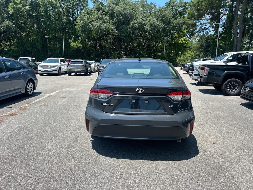 Certified 2025 Toyota Corolla LE Sedan