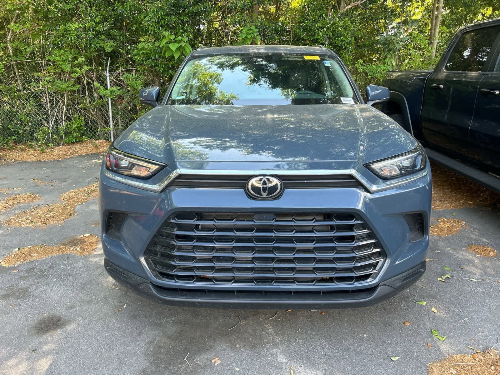 2026 Toyota Grand Highlander XLE photo 2