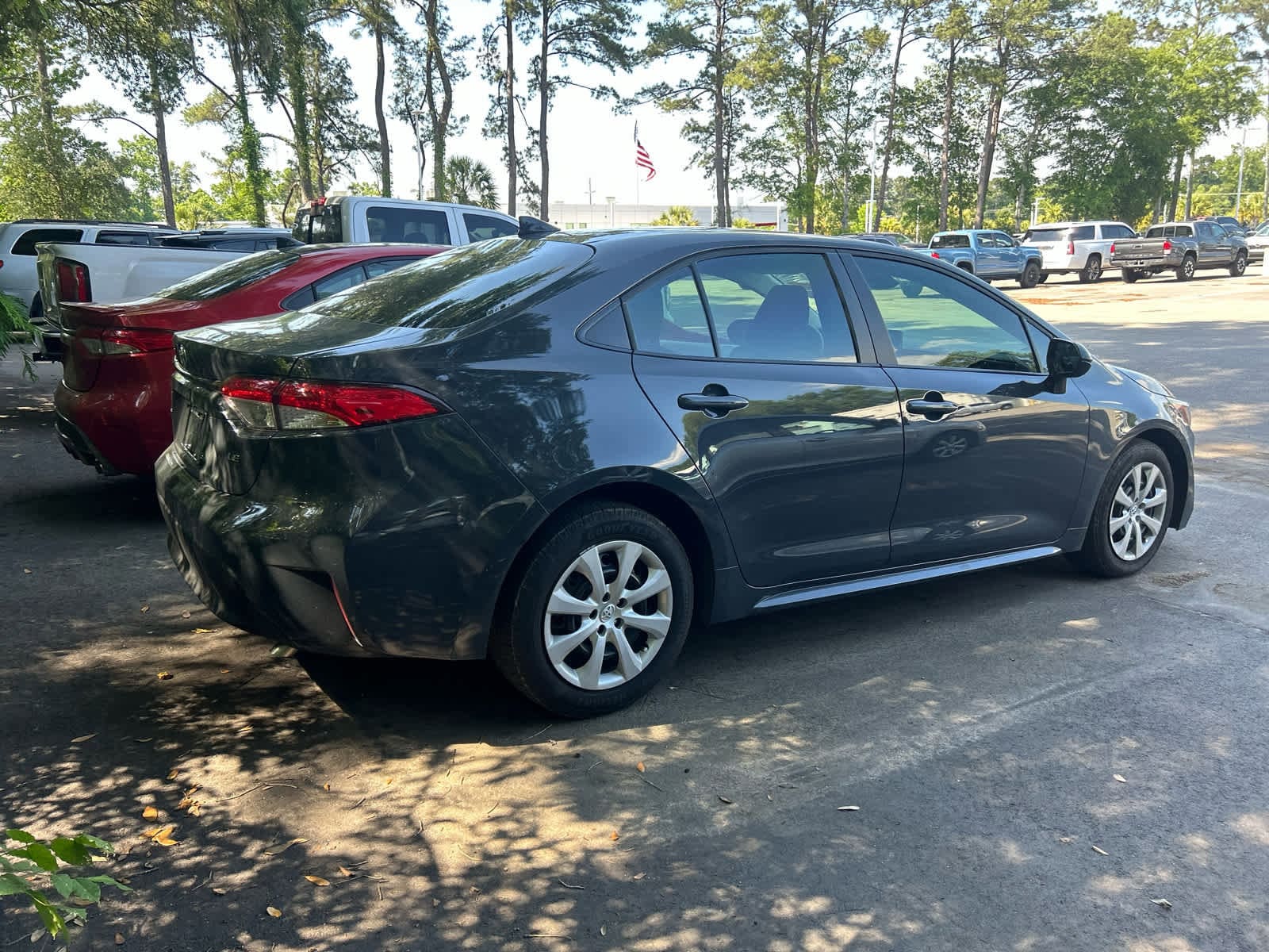 2025 Toyota Corolla LE photo 5