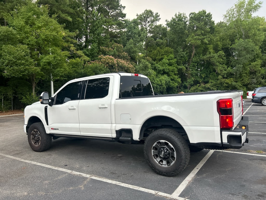 Used 2023 Ford Super Duty F-350 SRW LARIAT Pickup