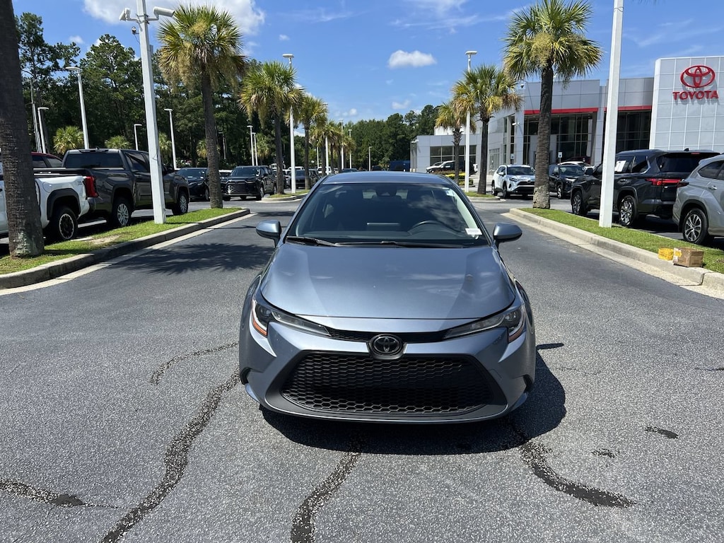 Used 2022 Toyota Corolla LE Sedan