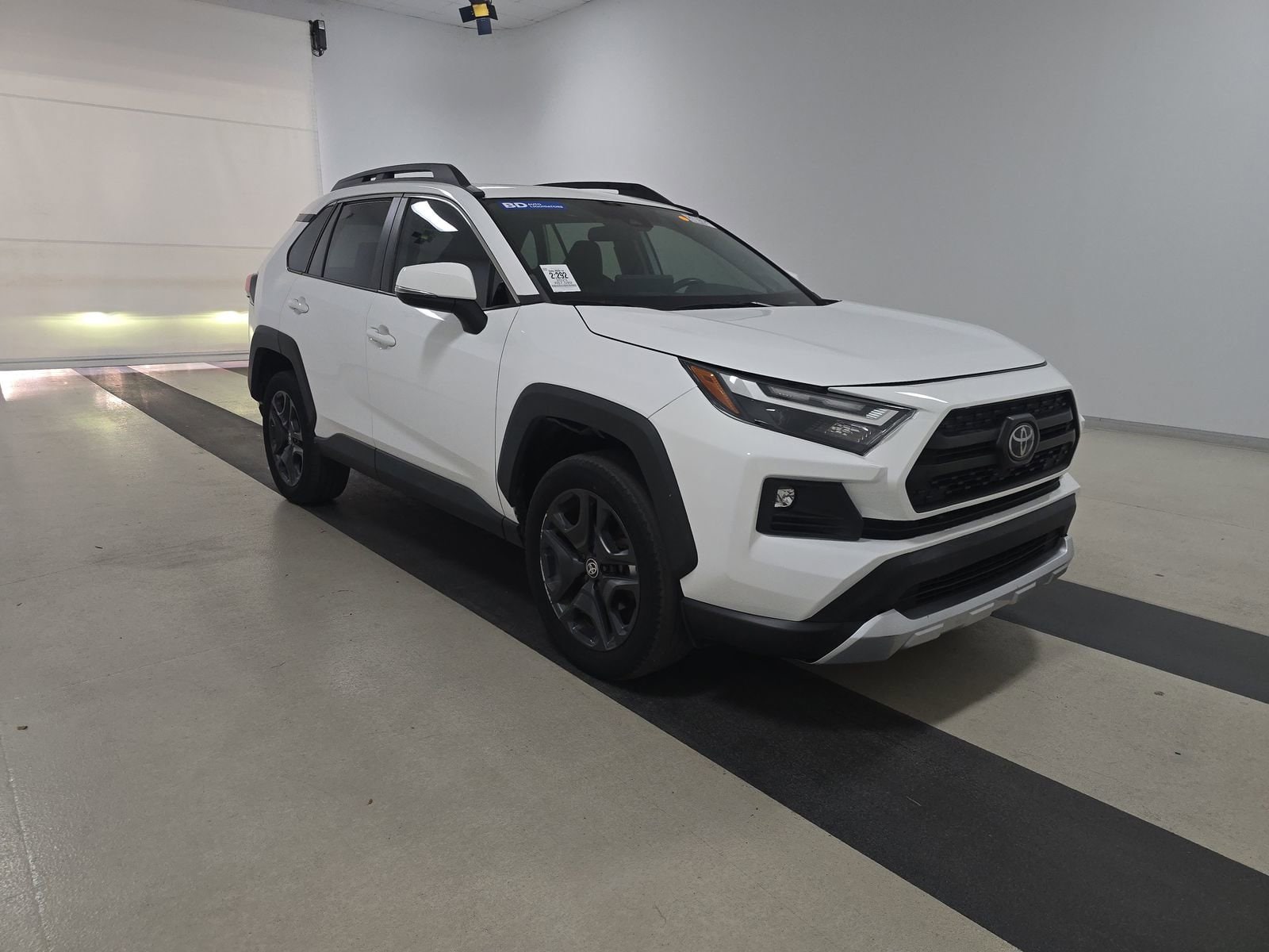 2023 Toyota RAV4 Adventure photo 2