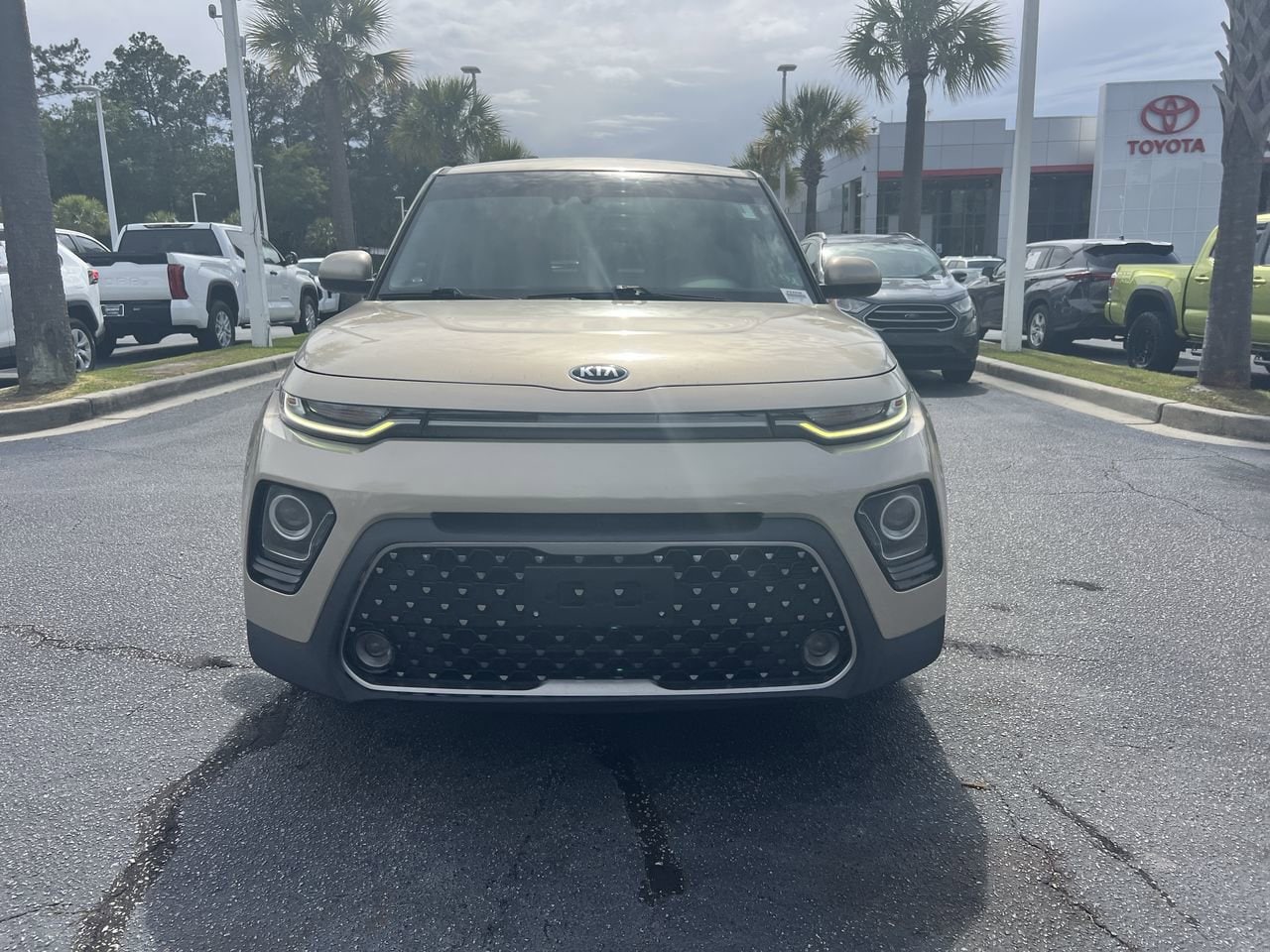 2020 Kia Soul EX photo 2