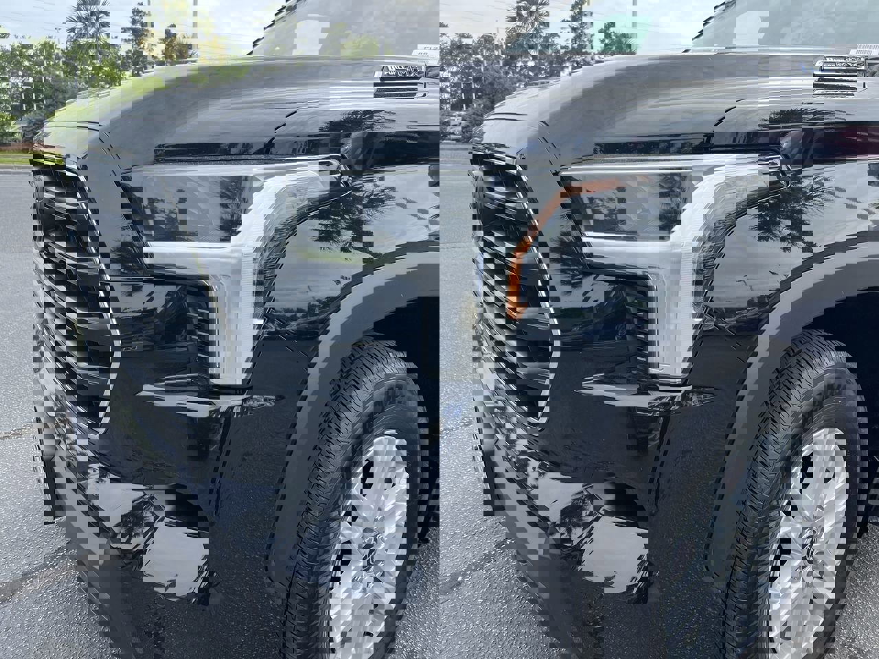 2024 Toyota Sequoia SR5 photo 5