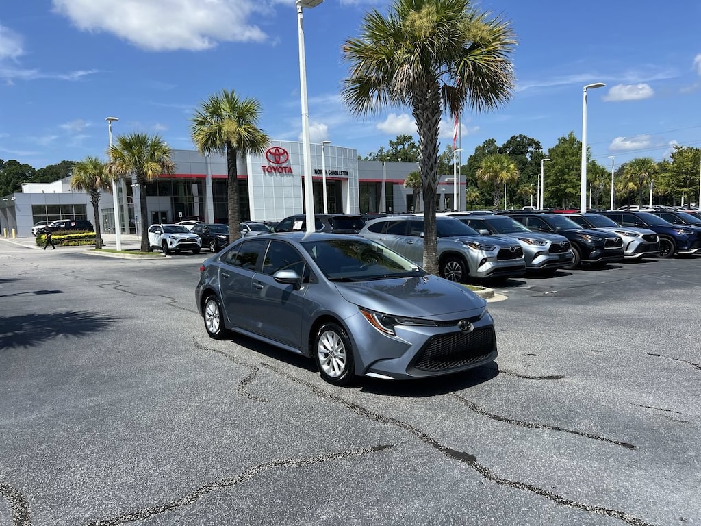 Used 2022 Toyota Corolla LE Sedan