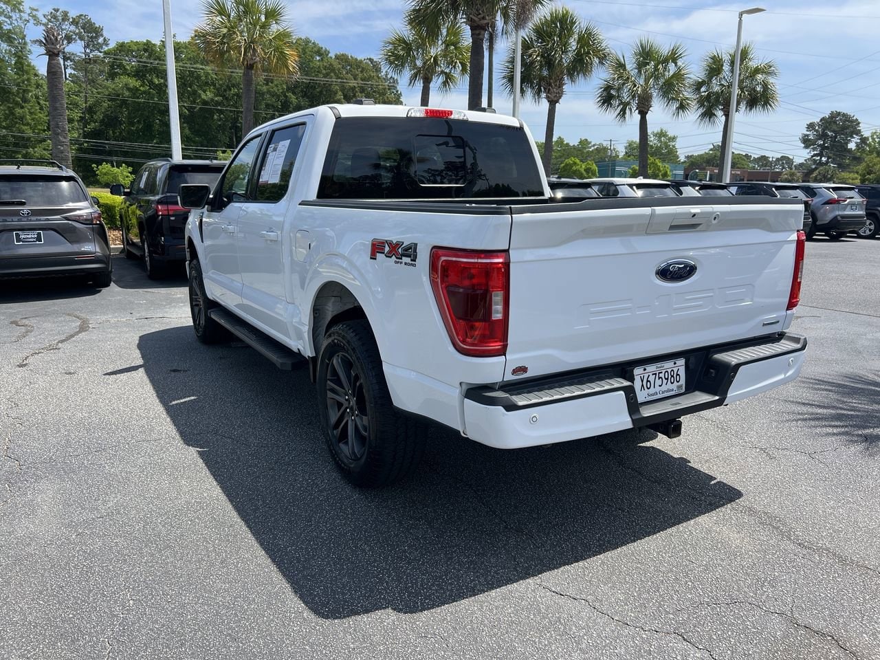 2022 Ford F-150 XLT photo 3