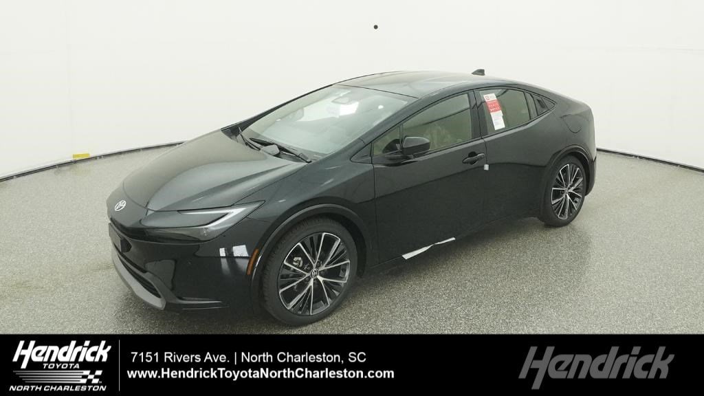 2026 Toyota Prius XLE's photo