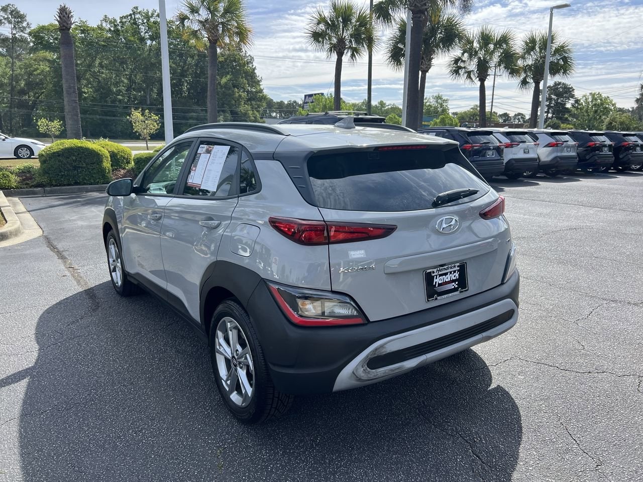 2023 Hyundai Kona SEL photo 3