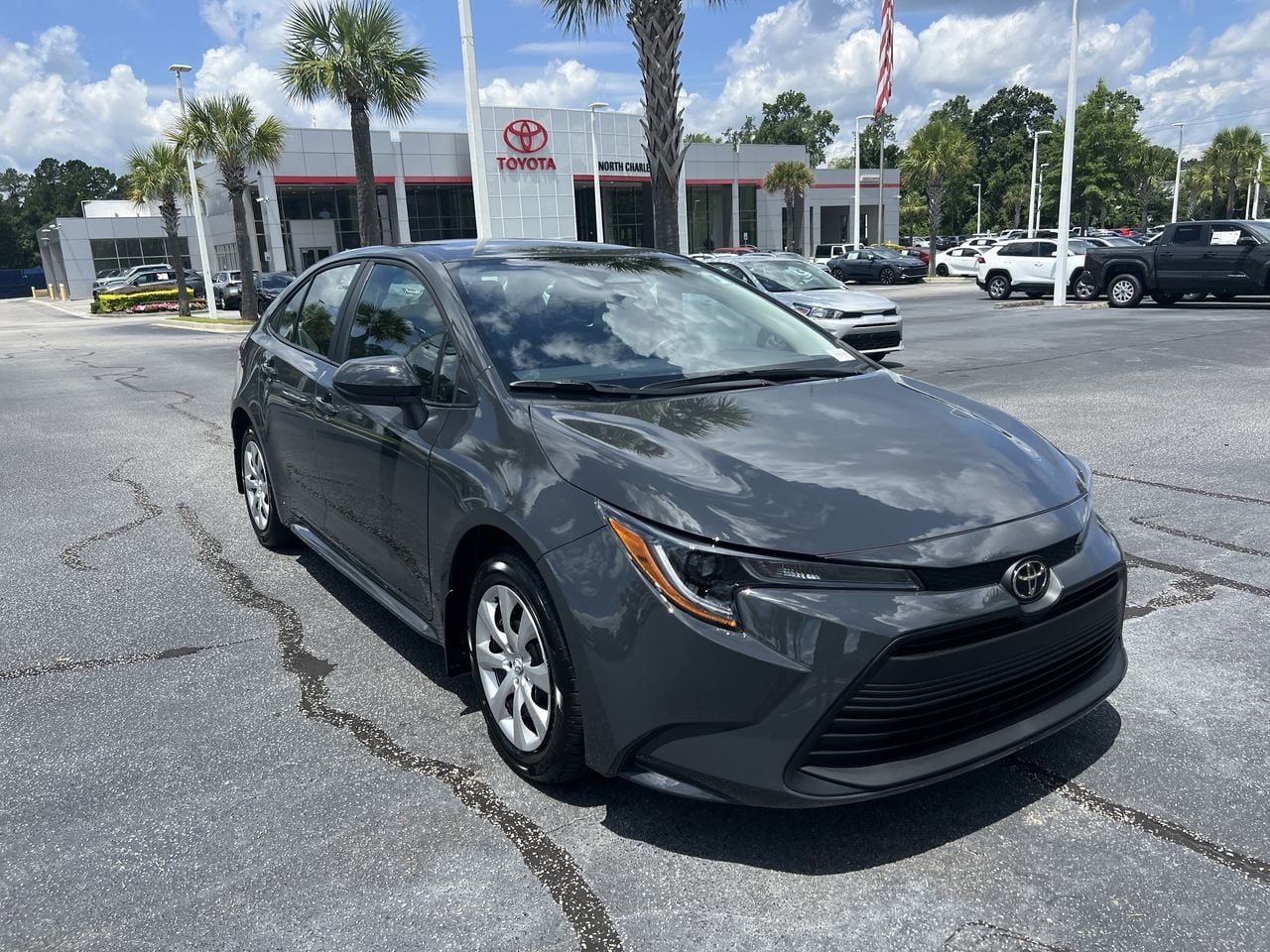 Certified 2025 Toyota Corolla LE with VIN 5YFB4MDE6SP290425 for sale in Northfield, Minnesota
