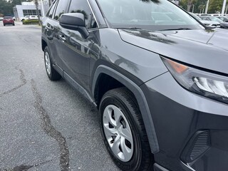 2020 Toyota RAV4 LE SUV