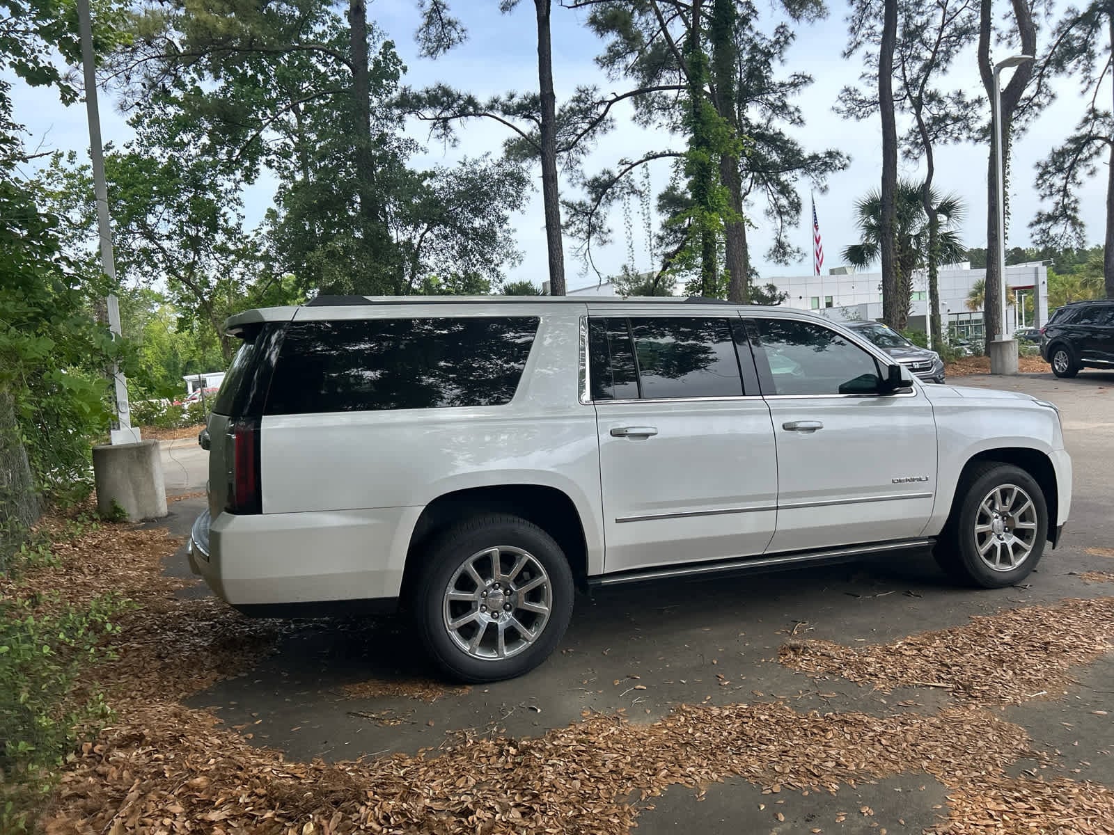 2018 GMC Yukon XL Denali photo 5