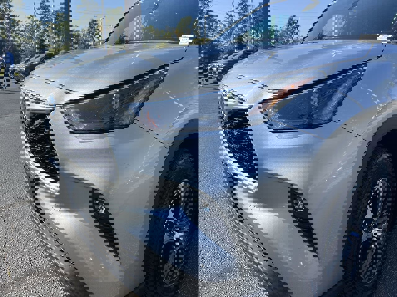 2022 Toyota Highlander Hybrid XLE photo 5