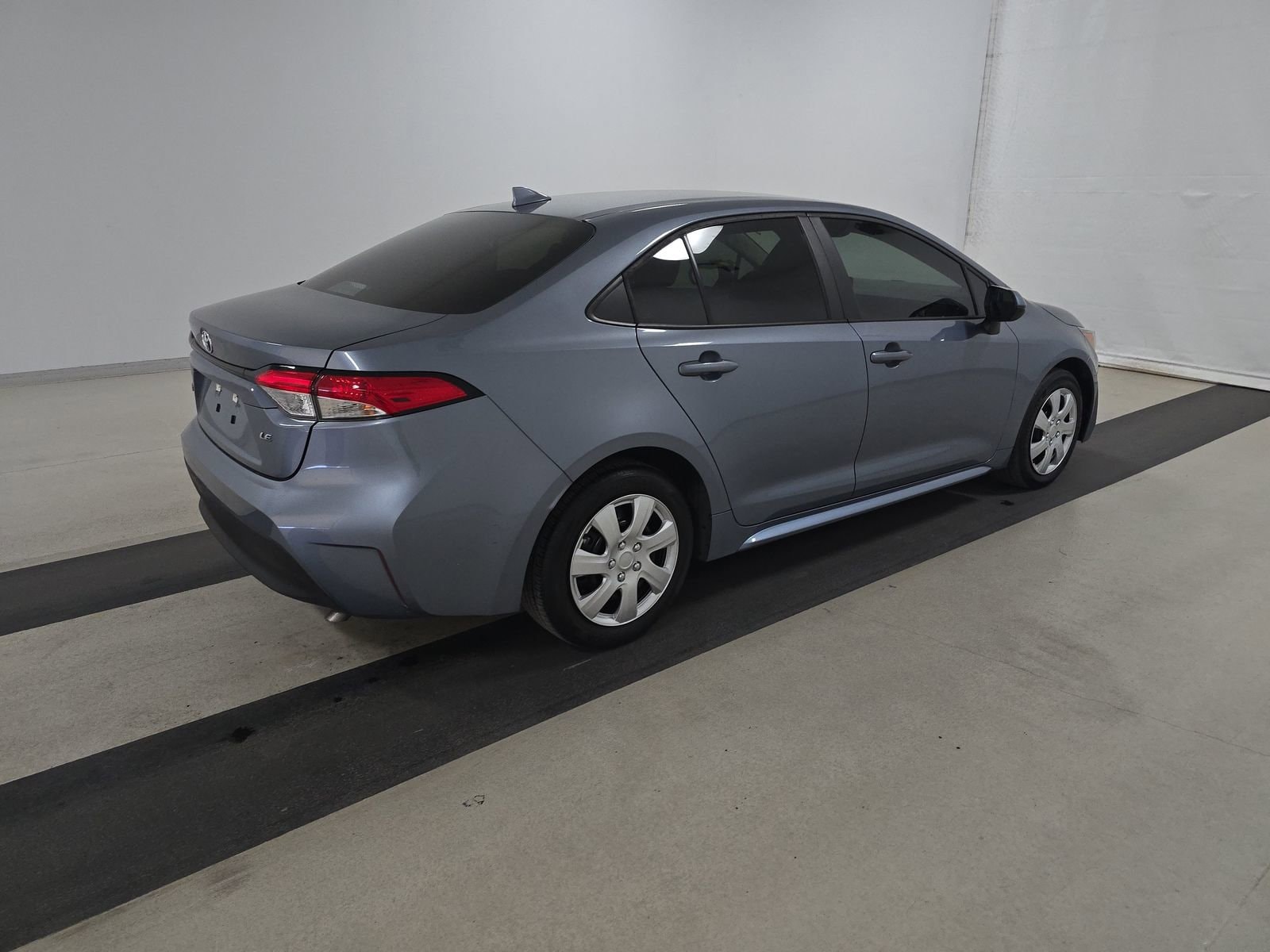 2024 Toyota Corolla LE photo 5