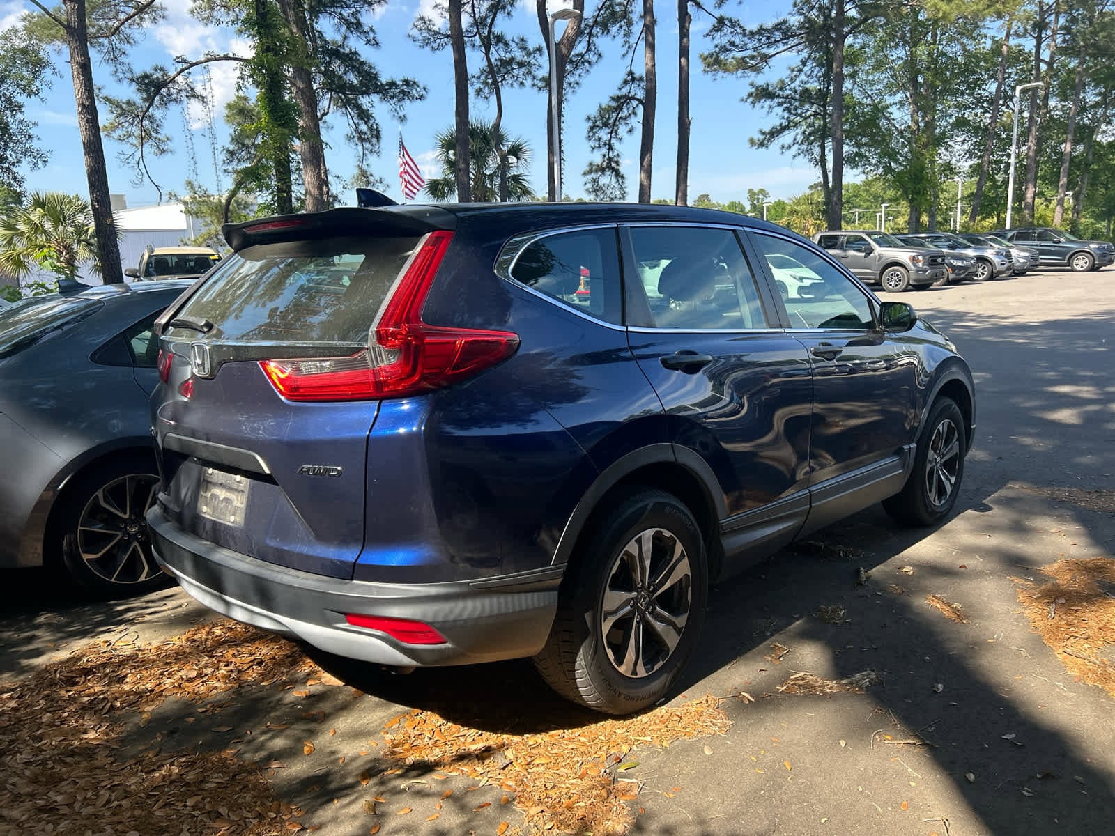 2017 Honda CR-V LX photo 5