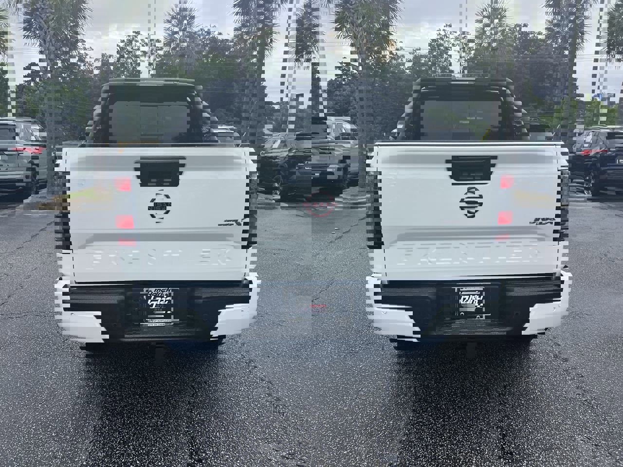 2023 Nissan Frontier PRO-X photo 3