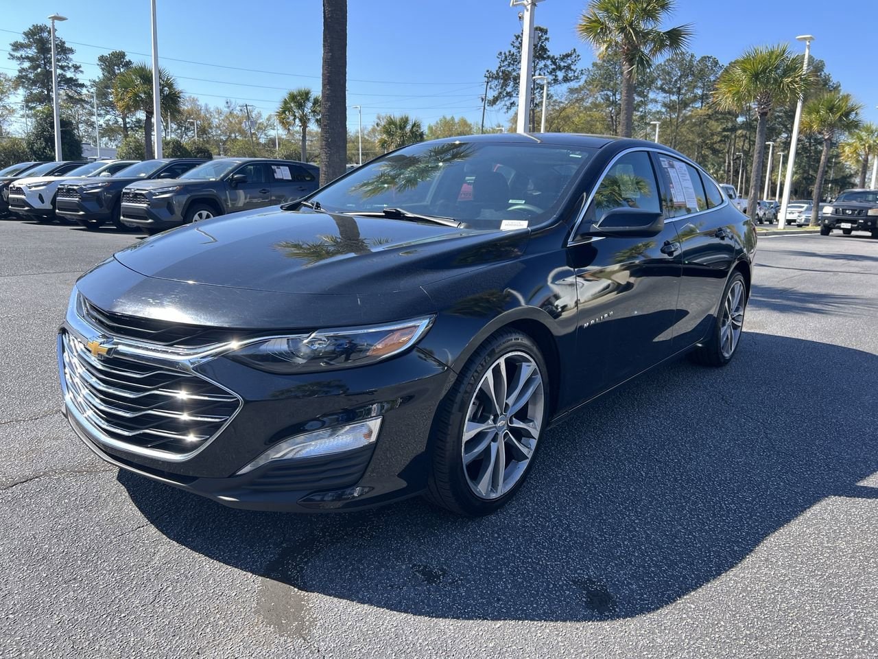 2023 Chevrolet Malibu LT photo 4