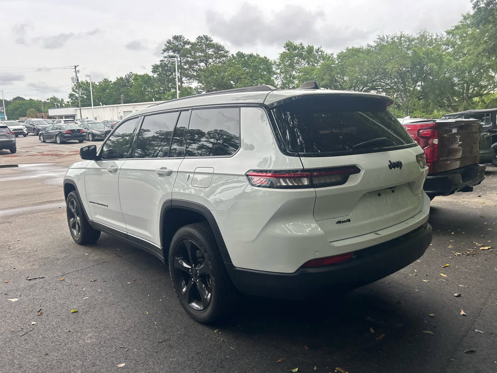 2023 Jeep Grand Cherokee L Altitude photo 2
