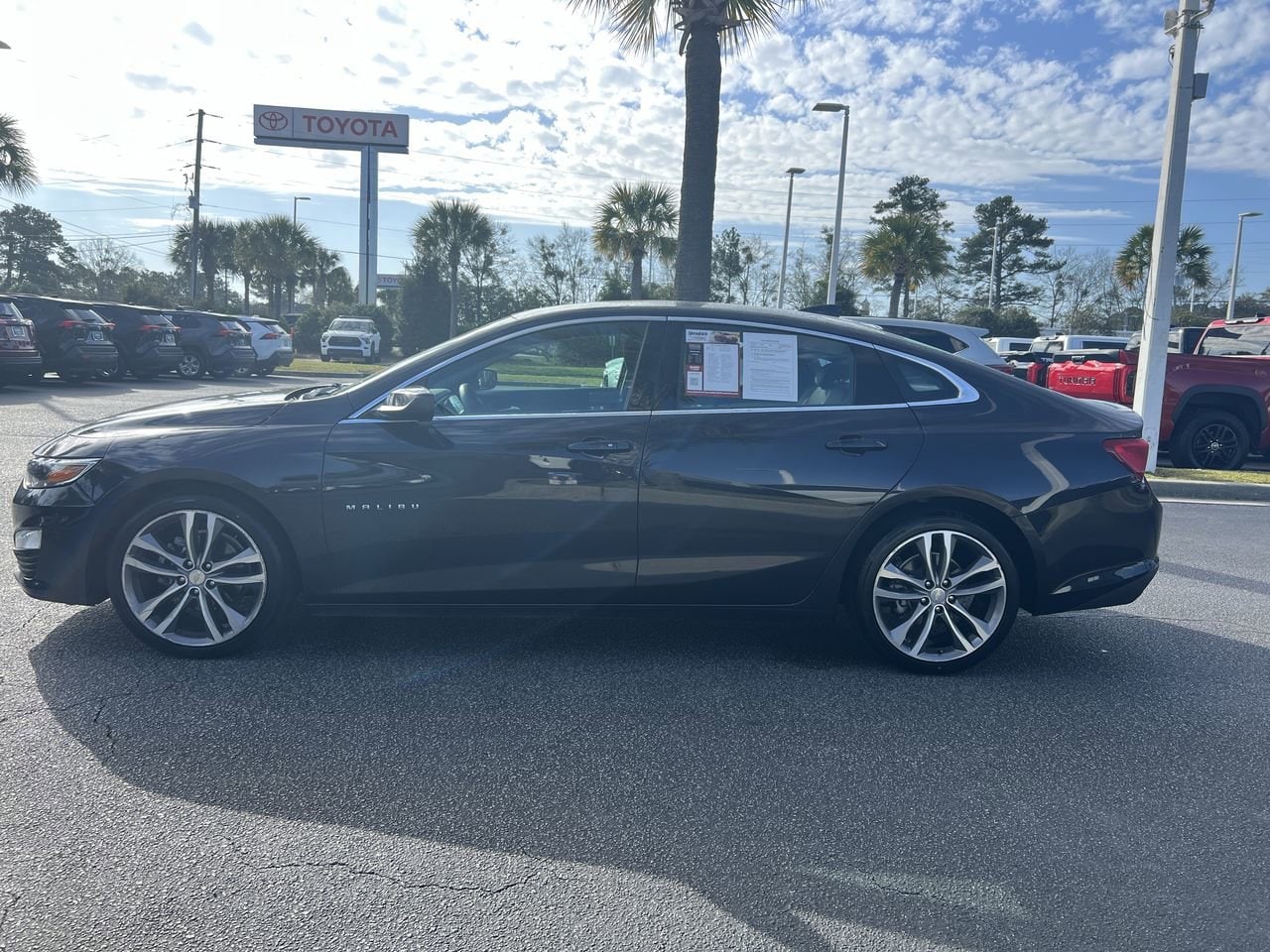 2023 Chevrolet Malibu LT photo 6